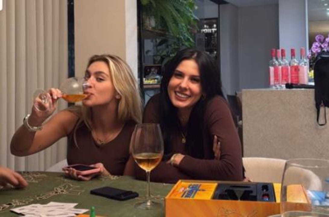 Ana castela no insta do Zé Felipe