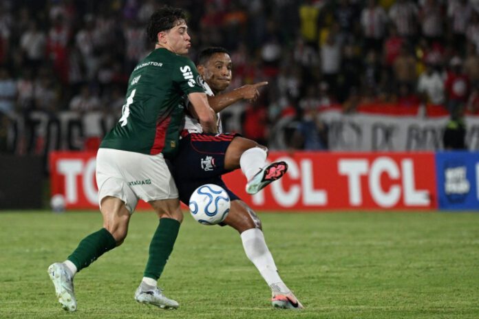 afp__20260409__a7824kx__v1__midres__fbllibertadoresjuniorpalmeiras-750x500-1