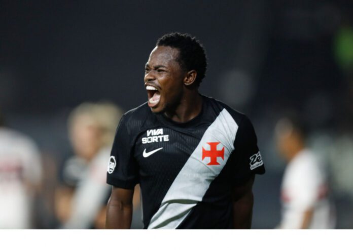 jogador-do-vasco-andre-gomez-comemora-gol-marcado-705x500-2