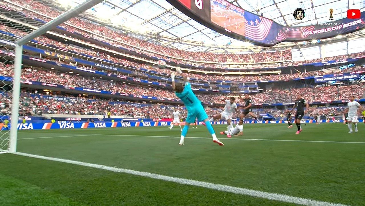 Just - CazéTV