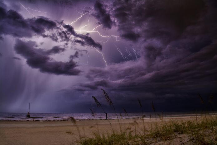 gb_photo-thunderstorm-4234254